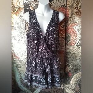 3/10 American Eagle Outfitters Boho Black White Floral Wrap Top Sleeveless M